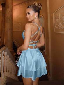 Vestido corto de mujer con tirantes finos y espalda descubierta con diseño cruzado - Azul 2 - Ver 2