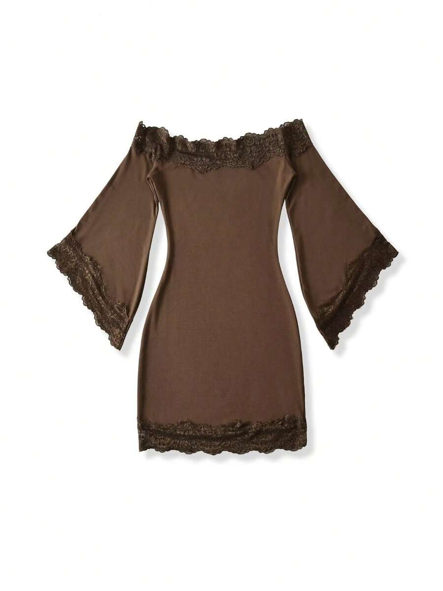 Vestido hombros al descubierto de encaje estilo europeo y americano, manga larga con combinación de encaje, diseño ajustado tipo cadera sexy - Marrón - Ver 1
