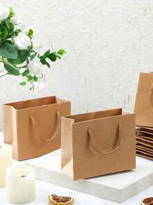 10 chiếc túi quà mini màu trắng có quai xách, túi đựng thiệp chúc mừng, hộp quà giấy nhỏ dùng trong các bữa tiệc, thích hợp cho Ngày của Mẹ, đám cưới, tiệc mừng em bé, sinh nhật, kích thước: 4.7 x 3.9 x 2.3 inch - trắng - Xem 10