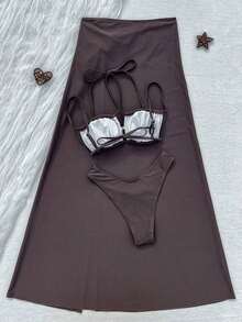 Conjunto de bikini de tres piezas con corte halter sólido para mujer, con cordón delantero y diseño de hebilla metálica en la falda para un toque retro y elegante.Vacaciones en la playa - Marrón - Ver 5
