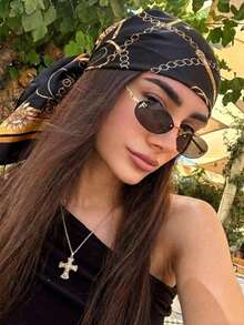 1pc Women Retro Chain & Floral Print Satin Square Scarf, Black & Yellow Bandana Style Headscarf, Neck Scarf, Hair Band, Bag Accessory, Lightweight Silky Polyester - Black - View 3