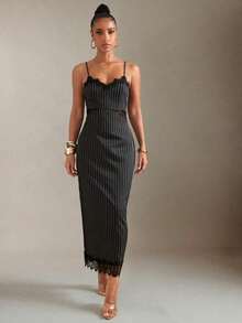 Vestido midi con tirantes con inserto de encaje y abertura trasera a rayas - Negro - Ver 4