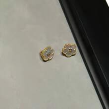 18K Gold Plated Elegant 5-Leaf Clover Stud Earrings, Fashionable For Evening Party - Gold - View 3