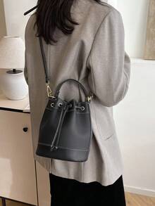 Bolso de cubo para mujer, bolso de hombro cruzado casual de paja con cordón - Beis - Ver 11