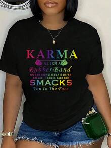 Camiseta casual de manga corta para mujer con estampado divertido de lema, cuello redondo "KARMA ES COMO UNA BANDA DE GOMA, SOLO LA PUEDES ESTIRAR TANTO ANTES DE QUE VUELVA Y TE PEGUE EN LA CARA" Camisetas gráficas para mujeres - Negro - Ver 5
