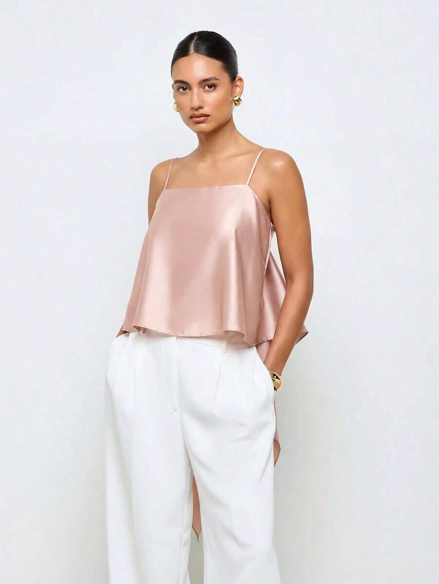 AiiRZ Blusa de verano sin mangas con top de cami de satén, superposición drapeada y detalle de lazo en la espalda - Rosa - Ver 1