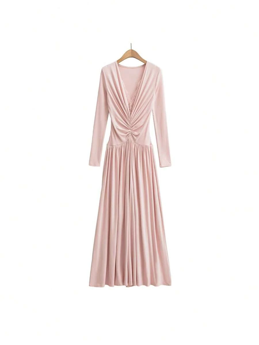 Long Dress With A Combination Of Lace And A V-Neck, Long Sleeves, A Fitted Cut That Stylizes The Figure And Enhances Elegance. - Pink - View 1