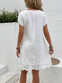 Faunlyn Vestido de verano para dama con cuello en V bordado, lazo y detalles ahuecados - Blanco - Ver 2