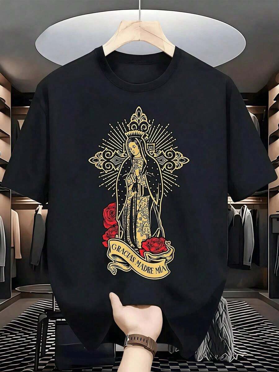 Virgen de Guadalupe rodeada de un resplandor dorado con detalles intrincados y rosas rojas simbolizando amor y gratitud camiseta de hombre 100% algodón 220g - Negro - Ver 1