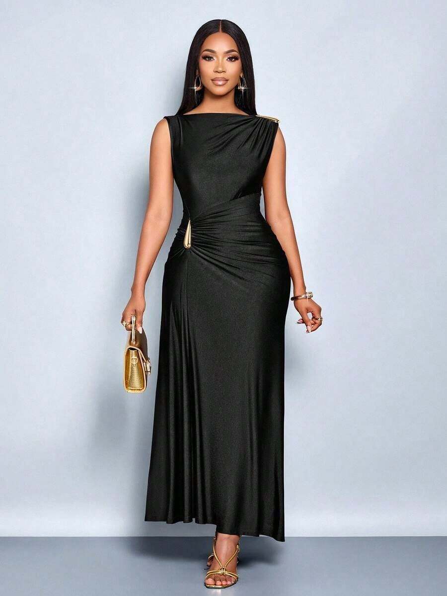 Vestido elegante de mujer con decoración de metal de unicolor, ajuste delgado, adecuado para el uso diario, compras, fiestas y reuniones - Negro - Ver 1