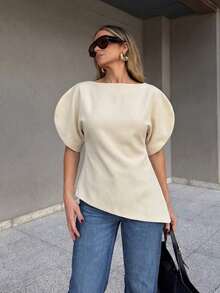 Blusa de mujer con mangas abullonadas y cintura ceñida, nueva llegada de blusa de mujer de cuello redondo, manga corta, unicolor, ajustada y asimétrica, para verano en color blanco - Albaricoque - Ver 4