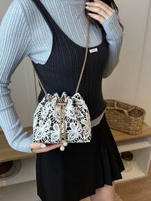 Bolso de hombro tipo cubo mini con cadena de encaje de moda - Blanco y Negro - Ver 4