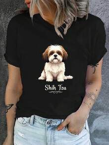 Camiseta de manga corta con estampado de perro Shih Tzu para mujer, de algodón puro y cuello redondo - Lindo diseño de cachorro sentado y texto "Shih Tzu" - Camiseta casual suave para uso diario - Ropa para amantes de mascotas - Cómoda camiseta de cuello redondo para todas las estaciones - Camiseta para dueños de perros. - Negro - Ver 1