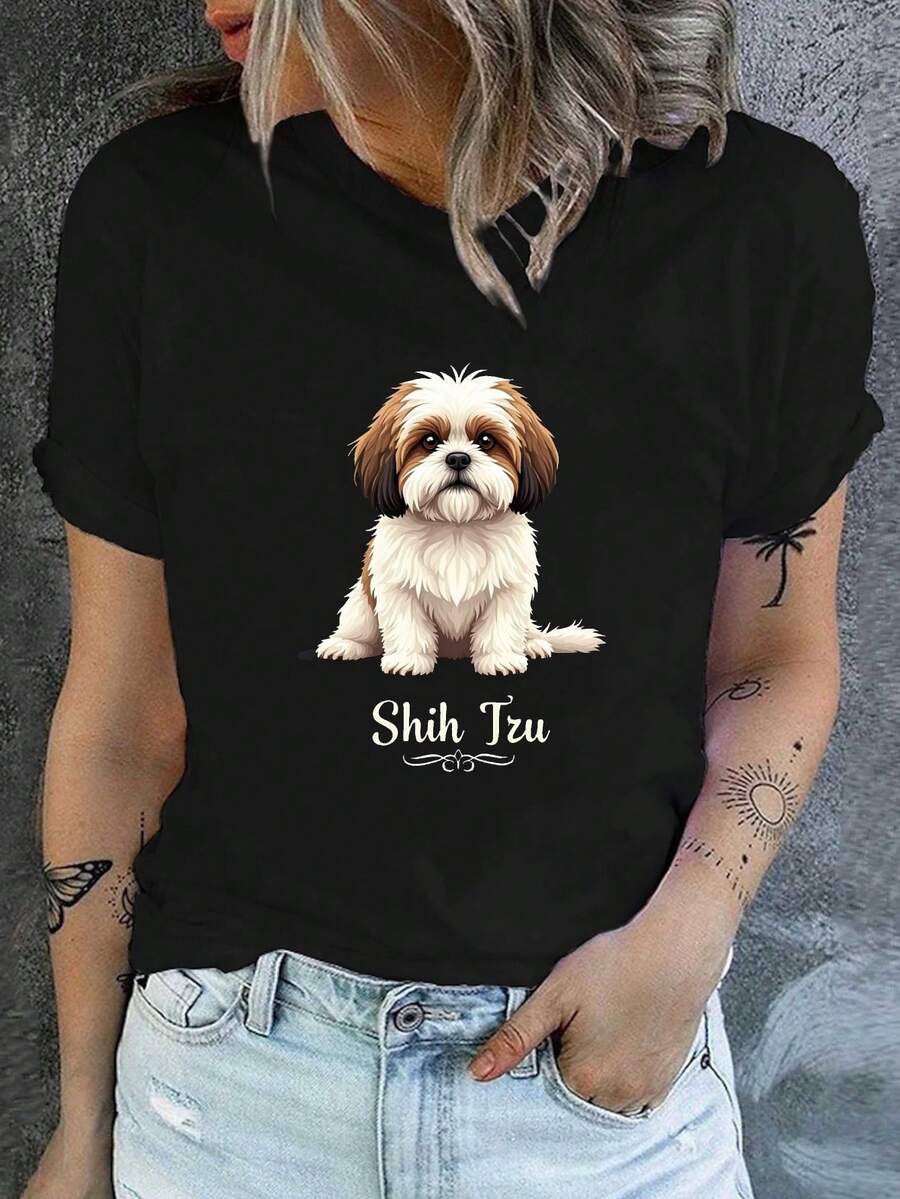 Camiseta de manga corta con estampado de perro Shih Tzu para mujer, de algodón puro y cuello redondo - Lindo diseño de cachorro sentado y texto "Shih Tzu" - Camiseta casual suave para uso diario - Ropa para amantes de mascotas - Cómoda camiseta de cuello redondo para todas las estaciones - Camiseta para dueños de perros. - Negro - Ver 1