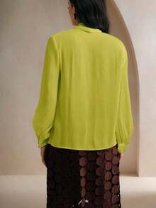 Blusa elegante y chic de cuello alto, manga larga y puños con lazo para uso diario - Mostaza Amarilla - Ver 2