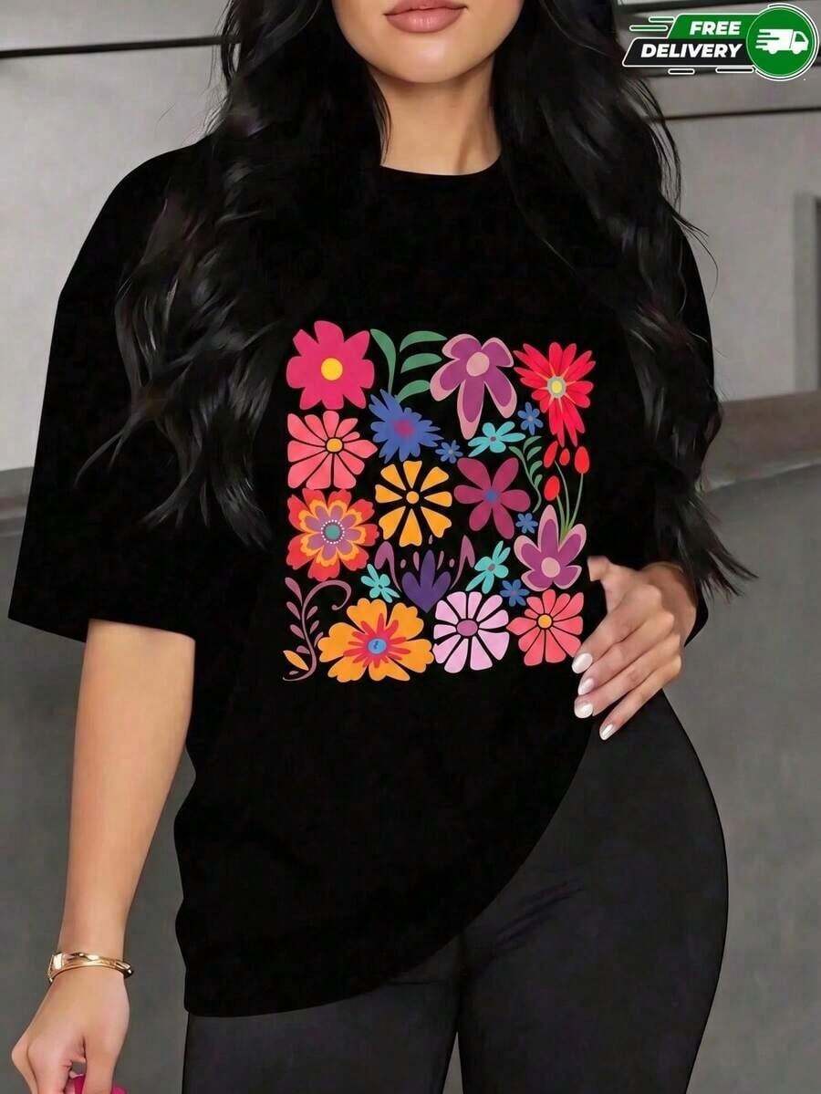 Women's Short-Sleeved T-Shirt With A Round Neck, Relaxed Fit, And A Colorful Floral Print Featuring Various Designs On The Front. Suitable For Everyday Wear, Casual Outings, Weekends, Vacations, Outdoor Activities, And Informal Gatherings. Made Of Polyester, It Has A Fresh, Casual, Urban Style, Perfect For Spring And Summer. Domestic Shipping Available. - 黑色 - 查看 1