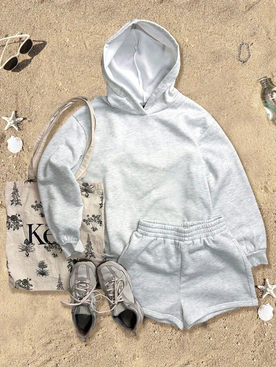 Conjunto de sudadera con capucha y pantalones cortos con gráfico de eslogan para vacaciones en la playa, conjunto de sudadera con capucha y pantalones cortos para mujer, conjunto de sudadera con capucha y pantalones cortos con estampado de ballena tiburón, conjunto de sudadera con capucha gris y pantalones cortos para otoño e invierno, ropa de otoño e invierno para volver al colegio - Gris - Ver 1