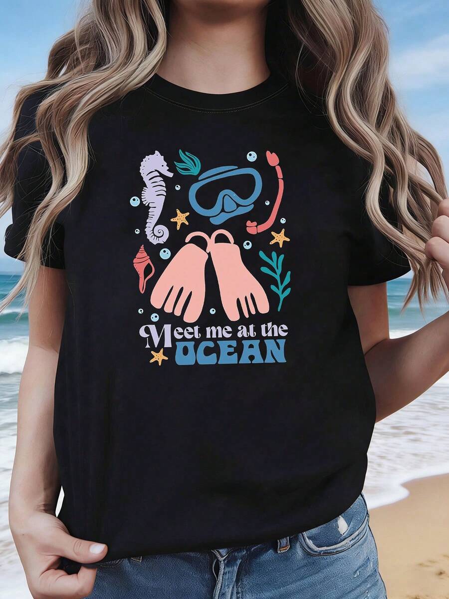 Plus Size Women's Tropical Adventure Style T-Shirt With An Ocean Diving Print That Says "See You At The OAN." Ideal For Beach Vacations, Diving Trips, Summer Parties, Outdoor Activities, And As A Short-Sleeved Top For Work And Photoshoots. - 黑色 - 查看 1