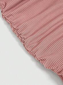 Nuevo vestido rojo sexy, elegante y de moda para principios de primavera/verano con elementos de diseño: escote en V profundo, plisado, doble capa, hebilla cuadrada de strass, ajustado al Body, volante en el bajo, manga corta, vestido mini para mu - Rosa - Ver 6