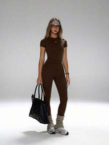 Conjunto de yoga para mujer, pantalones deportivos de cintura alta, conjunto deportivo moldeador de 2 piezas, conjunto de yoga con control de abdomen, camiseta de cuello redondo ajustada emparejada con pantalones de yoga de cintura alta, conjunto esen - Marrón - Ver 7