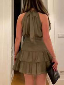 Vestido corto francés primavera 2026, color liso plisado con cordón, elegante - Verde - Ver 3