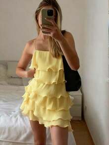 Vestido mini casual de mujer con textura plisada y con volantes para vacaciones - Amarillo mantequilla - Ver 3