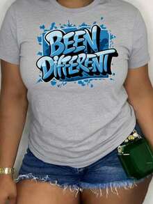 Women's Oversized Graphic Print Short Sleeve T-Shirt, Blue Graffiti Inspired Design, Fashionable Women's Clothing, Retro Y2K Style, Ideal For Campus Lovers, Commuting, Music Festivals, Brunch Dates, Versatile Printed Tee, Versatile Basic Short Sleeve Tee, Versatile Basic Short Sleeve Tee, Versatile Basic Short Sleeve Tee, Versatile Basic Short Sleeve Tee. - 灰色 - 查看 1