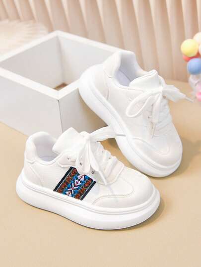 1 Pair New Thick Soft-Sole Baby Sports Shoes, Unisex White Fashion Classic Versatile Children Anti-Slip Casual Sneakers With Side Woven Strap, Bohemian Style Flat Shoes For Daily Wear