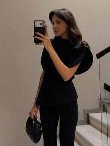 Blusa corta de primavera 2026 con mangas abullonadas asimétricas, cuello redondo y diseño con cremallera en la espalda, estilo callejero de verano - Negro - Ver 9
