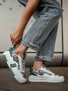 Men's Multi-Color Random Print Patchwork Lace-Up Casual Sneakers, Niche Letter Ribbon Design Everyday Commute Sports Skateboard Shoes - White and green - View 11