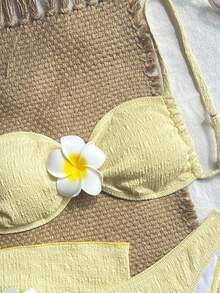Swim Vcay Conjunto de bikini de 3 piezas con textura de tela, decoración floral, espalda descubierta, lazo, sexy y dulce, de estilo casual en color crema y amarillo, adecuado para la playa y vacaciones - Amarillo 2 - Ver 3