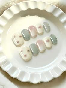 10片中短款粉綠水母美甲貼片，柔和漸層風，水母圖案搭配紮染效果，透明裸色光澤，適合通勤、約會、生日派對，含果凍膠與指甲锉 - 彩色 - 查看 3