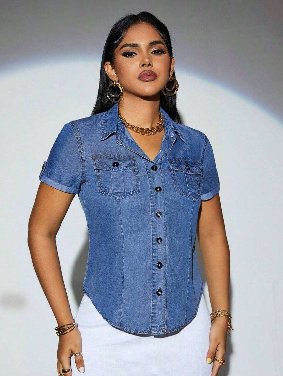 Camisa de manga corta con bolsillo con solapa, bajo curvo y manga enrollada para el verano, parte superior de manga corta - Azul lavado medio 2 - Ver 1