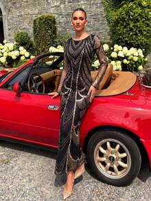UNITHORSE [Random Cut] Round Neck Long Sleeve Cinched Waist Sequin Evening Dress - Black - View 2