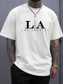 Men's Short-Sleeved T-Shirt, Ideal For Everyday Wear, Casual Outings, Meeting Up With Friends, And Urban Activities. Features A Geometric Letter Print, Crew Neck, And A Casual Streetwear Style, Perfect For Spring And Summer. Domestic Shipping Available In Mexico. - 白色 - 查看 1