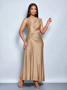 Vestido elegante de mujer con decoración de metal de unicolor, ajuste delgado, adecuado para el uso diario, compras, fiestas y reuniones - Caqui - Ver 4