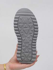 Baskets à plateforme pour femmes, chaussures mode polyvalentes à lacets épaisses avec panneaux en maille, Baskets épaisses respirantes et confortables, affinantes et rehaussantes pour les femmes de petite taille - Blanc - Voir 8