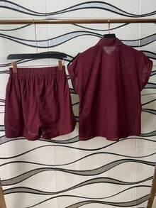 Women's Shirt And Shorts Set With Lining - 酒紅色 - 查看 2