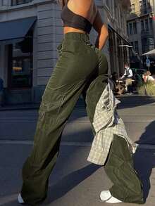 Pantalones cargo casuales negros de primavera con bolsillo con solapa lateral - Verde militar - Ver 2