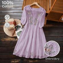Vestido largo midi casual y elegante de verano para mujer, con estilo vintage bohemio, manga corta, cuello en V, bordados y botones, corte evasé en color blanco - Morado - Ver 5