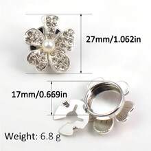 Ce set de 2 boutons de manchette de luxe avec fleurs, strass et perles présente des boutons dorés détachables élégants. Aucune couture n'est requise et cela n'endommagera pas vos manchettes. Convient pour les robes, les mariages et les tenues de soirée. Un accessoire cadeau parfait, idéal pour les rassemblements quotidiens, les fêtes, les festivals de musique et la Saint-Valentin. Un merveilleux accessoire pour femmes et un cadeau mémorable pour les amis, la famille ou les amoureux. Bijoux pour femmes. - Strass en forme de fleur - Voir 6