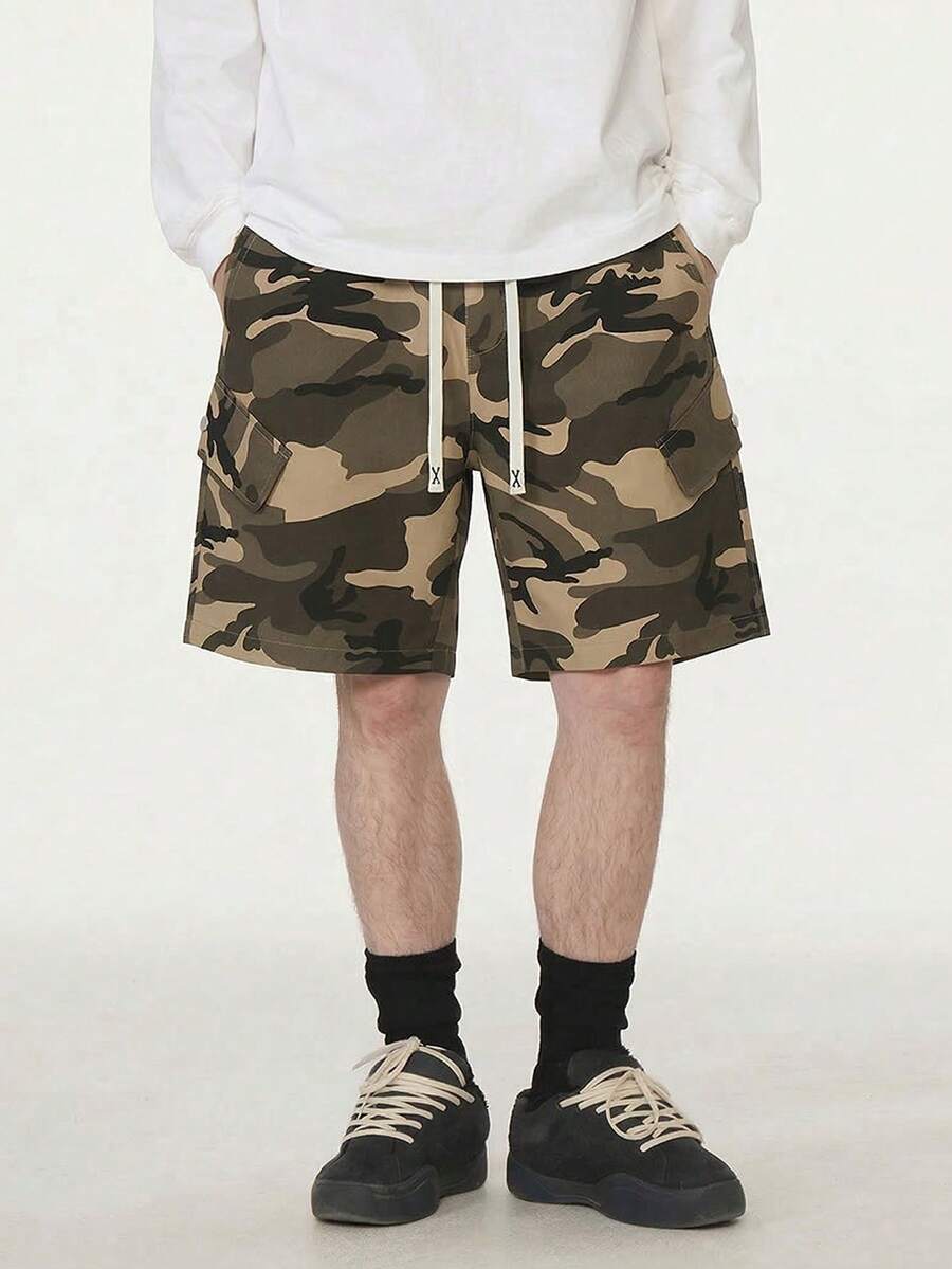 Men's Retro American Classic Camouflage Cargo Shorts, Summer Military Green Button Pockets Drawstring Waist Loose Straight 5-Inch Pants, Streetwear - Khaki - View 1