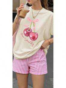 Una camiseta de manga corta para mujer con estilo retro americano, de diseño holgado y estampado (los pantalones son solo sugerencias de estilo). Este artículo sencillo y elegante presenta patrones de texto con temática tropical, siendo un elemento imprescindible para crear un estilo relajado de vacaciones. Es muy adecuado para ocasiones como el Día del Trabajo y el Día de la Independencia de México. La gruesa camiseta multicolor está hecha de 100% algodón con estampados modernos, y es adecuada tanto para hombres como para mujeres. Es un estilo completamente nuevo para primavera/verano/otoño, transpirable y cómodo, sencillo y versátil. - Beis - Ver 8
