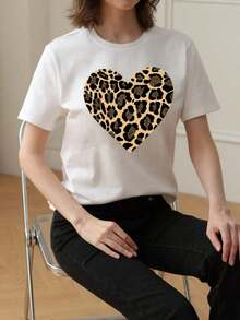 A Round Neck, Short-Sleeved T-Shirt From A Fashionable Clothing Line, Made In Mexico For The Spring/Summer 2025 Season. Featuring A Cartoon Print, It's A Couple's Model, Suitable For Wearing Both Inside And Out, Ideal For The Office And Casual Style, Designed For Men And Women, Sold Individually. - 白色的 - 查看 2
