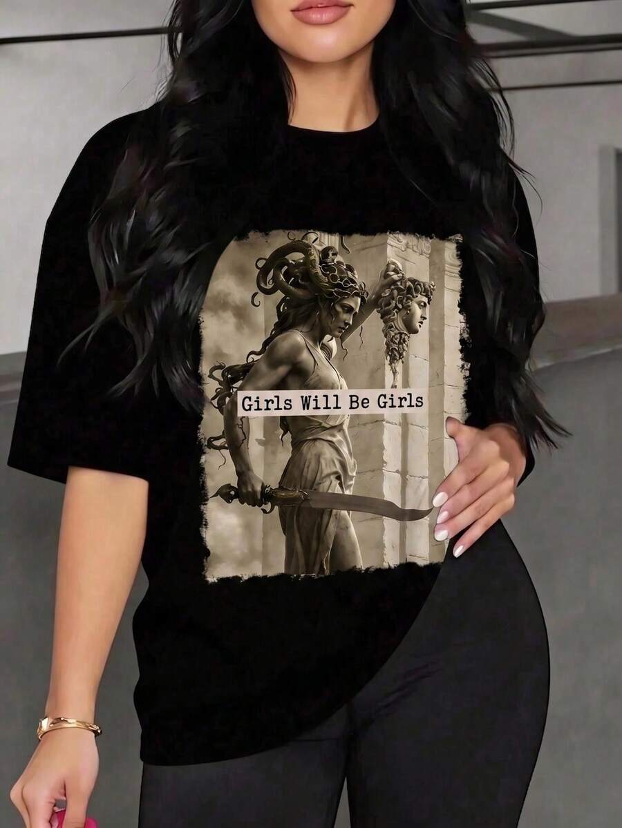Camiseta de manga corta para mujer con estampado de Medusa y texto "Girls Will Be Girls", cuello redondo, tejido de poliéster, ideal para uso diario, salidas casuales y reuniones con amigos, estilo streetwear, temporada primavera-verano, Envío nacional a México. - Negro - Ver 1