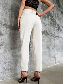 Pantalones entallados con cinturón - Blanco - Ver 2
