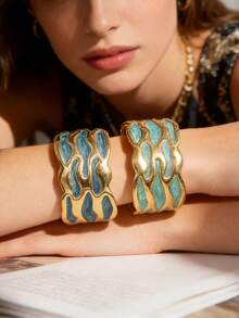 1pc Exaggerated Metallic Texture Oil-Drip Geometric Pattern Open Cuff Bracelet For Women, Suitable For Daily Wear/Party/Holiday Gift - Yellow Gold - View 3