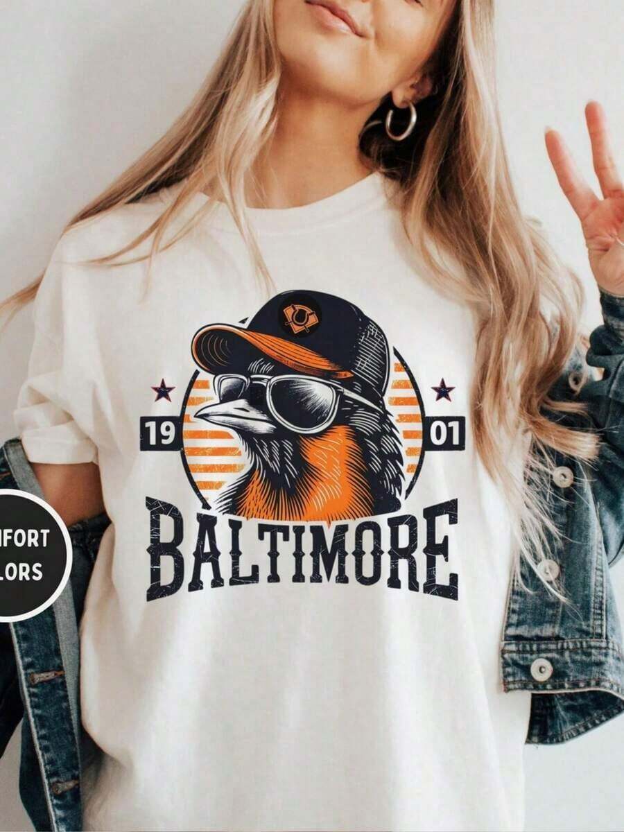 Camiseta de béisbol de Baltimore, regalo para fanáticos, ropa de equipo deportivo, camiseta para amantes del béisbol, camiseta para el día del juego, camiseta de los Orioles, camiseta fresca de verano, estilo unisex. - Blanco - Ver 1