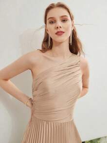 PREMIUM VESTIDO CON UN HOMBRO FRUNCIDO Y PLISADO - Caqui - Ver 7