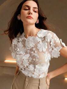Blusa romántica con bordado en 3D de flores multicorror - Blanco - Ver 3